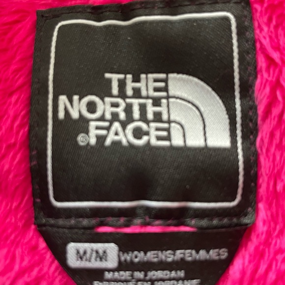 North face - Picture 2 of 3